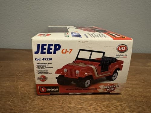 *NEW* 1:43 BBurago 49220 Red Jeep CJ-7 factory sealed metal kit - Thumbnail 4