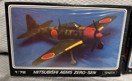 Starfix Model Kit Lot (3)~Spitfire MK IX, N.AmericanP51D Mustang, Mitsu A6M5 Zer - Thumbnail 2