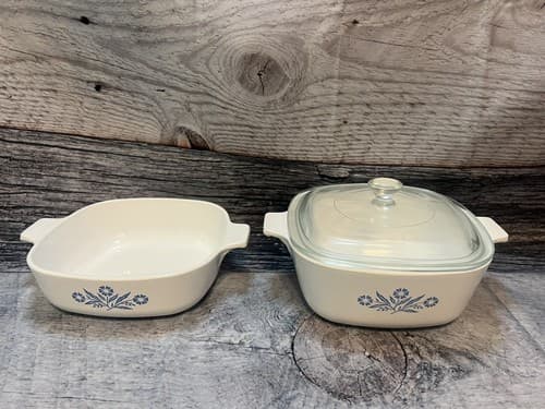 Set Of 2 Corningware Cornflower Pattern 1qt And 1.5 Qt Bowls. P-1-b, P-1 1/2-b