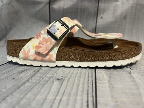 Birkenstock Gizeh BS Sandals Super Natural Floral Euro 38 / US 7 Worn One Time - Thumbnail 3