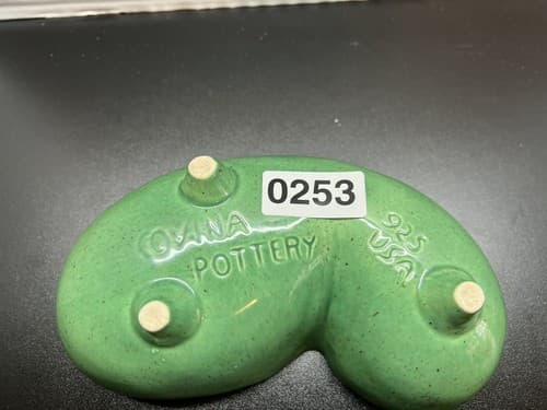 Covina Pottery CP Planter Ceramic MCM Amoeba Kidney Teardrop Footed Pot 925 - Thumbnail 4