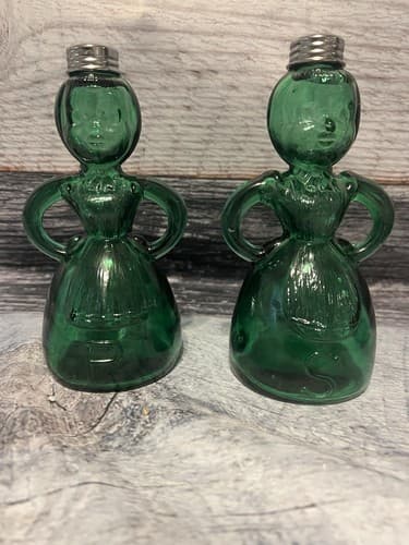 Vintage 7” Green Depression Glass Merry Maids Salt & Pepper Shaker Set Rare
