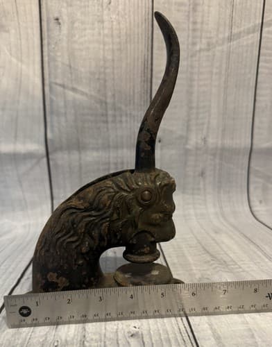 Antique Cast Iron Lion Head Lever Press Embosser - c. 1900's - Thumbnail 4