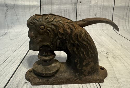 Antique Cast Iron Lion Head Lever Press Embosser - c. 1900's - Thumbnail 6