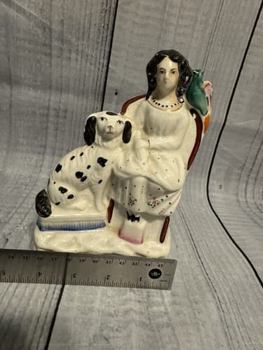 Antique Staffordshire Lady w/Spaniel Dog & Parrot - England - Thumbnail 5