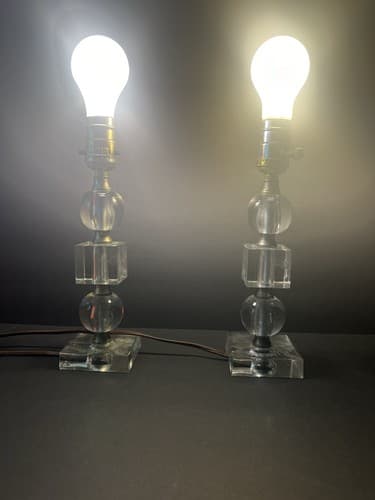 Set of Vintage 2/two Clear Lucite Acrylic Electric Table Lamps - Thumbnail 2