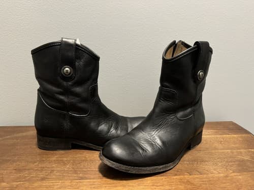 Frye Melissa Button Short Black Leather Zip Ankle Boot Womens 5.5 B