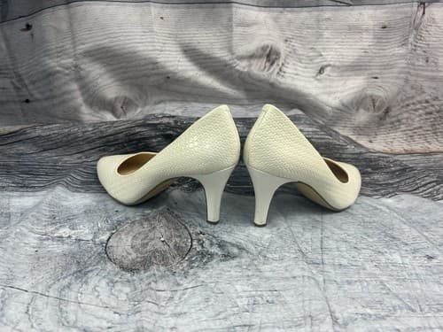 Alex Marie~Viola~9.5m Womens white heeled pump with box~pre-owned - Thumbnail 5