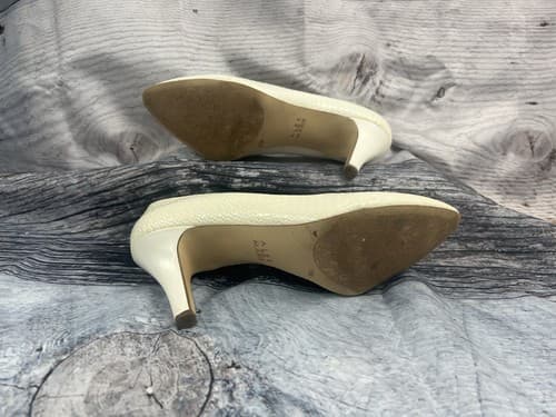 Alex Marie~Viola~9.5m Womens white heeled pump with box~pre-owned - Thumbnail 6