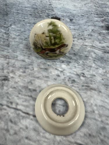 Antique Set English Foxhunt Design Porcelain Door Knob and 7 drawer pulls - Thumbnail 2
