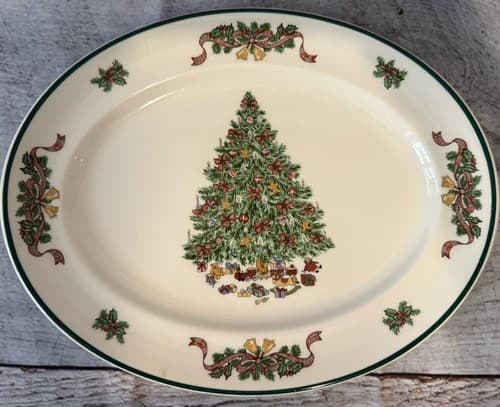 Johnson Brothers Victorian Christmas Oval Platter, 11.75"