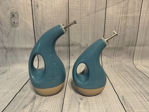 Rachel Ray Olive Oil / Vinegar Dispensers Stoneware Cruet 2 Piece Aqua Blue