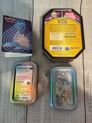 Pokémon 242 Card Lot plus bonus items/ 2020 versions - Thumbnail 3