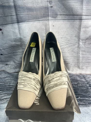 Nina Satin Pumps Heels size 9.5M Gold/creme - Thumbnail 3