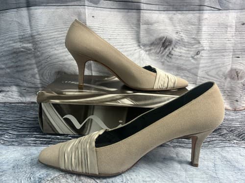 Nina Satin Pumps Heels size 9.5M Gold/creme - Thumbnail 2