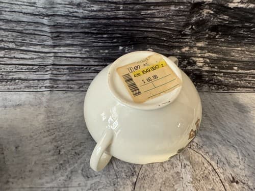 Johnson Brothers Victorian Christmas Sugar Bowl with Lid - Thumbnail 6