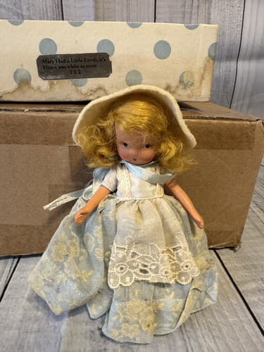 Nancy Ann Storybook Dolls ~ #152 Mary Had a Little Lamb Doll - Thumbnail 5