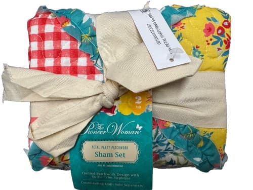 Pioneer Woman Petal Party Pillow Sham Set King Size 2Pc Reversible Patchwork New - Thumbnail 3