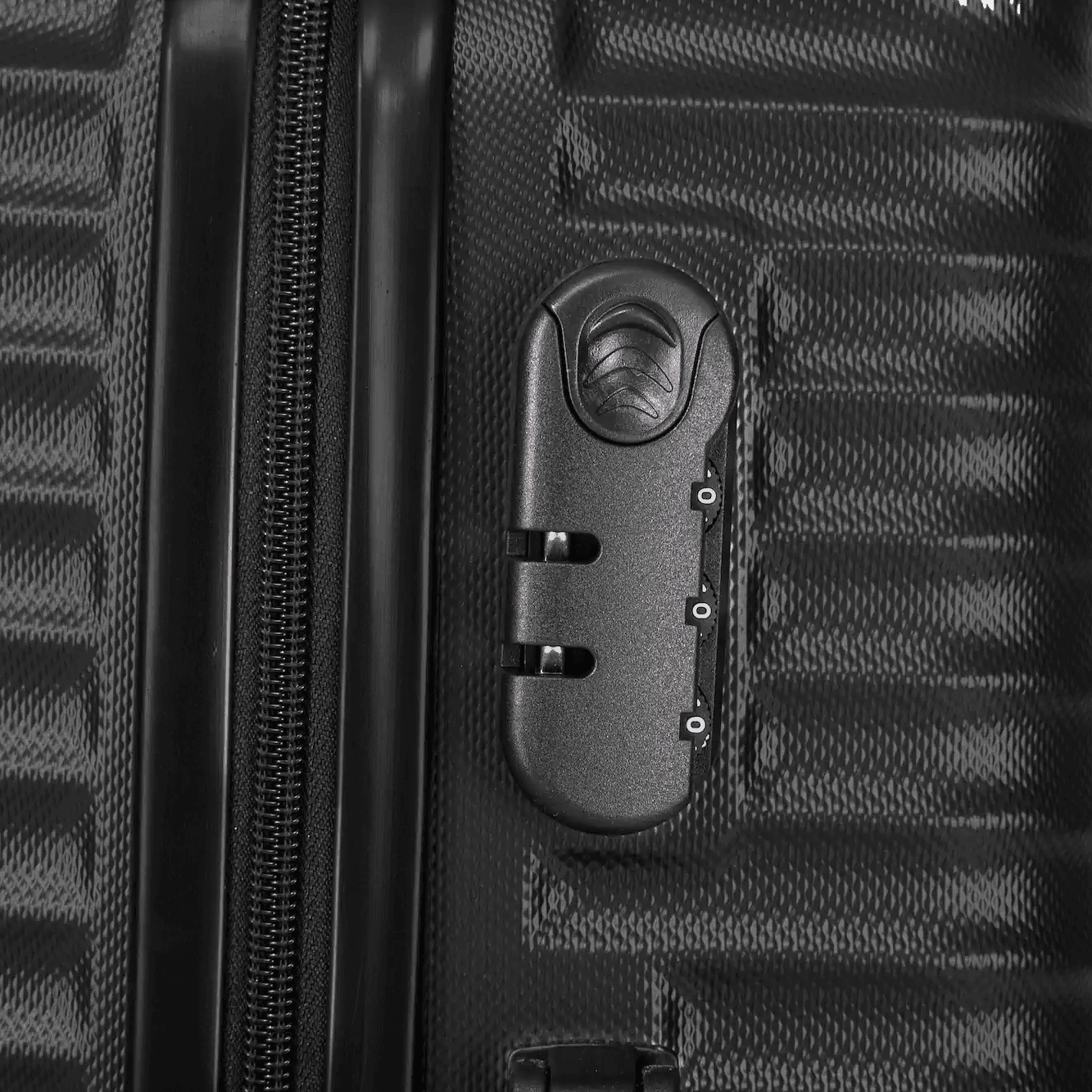 TUCCI Italy TRAVOLA 3-Pc Hardside Spinner Luggage Set (20/24/28") - Black - Thumbnail 8
