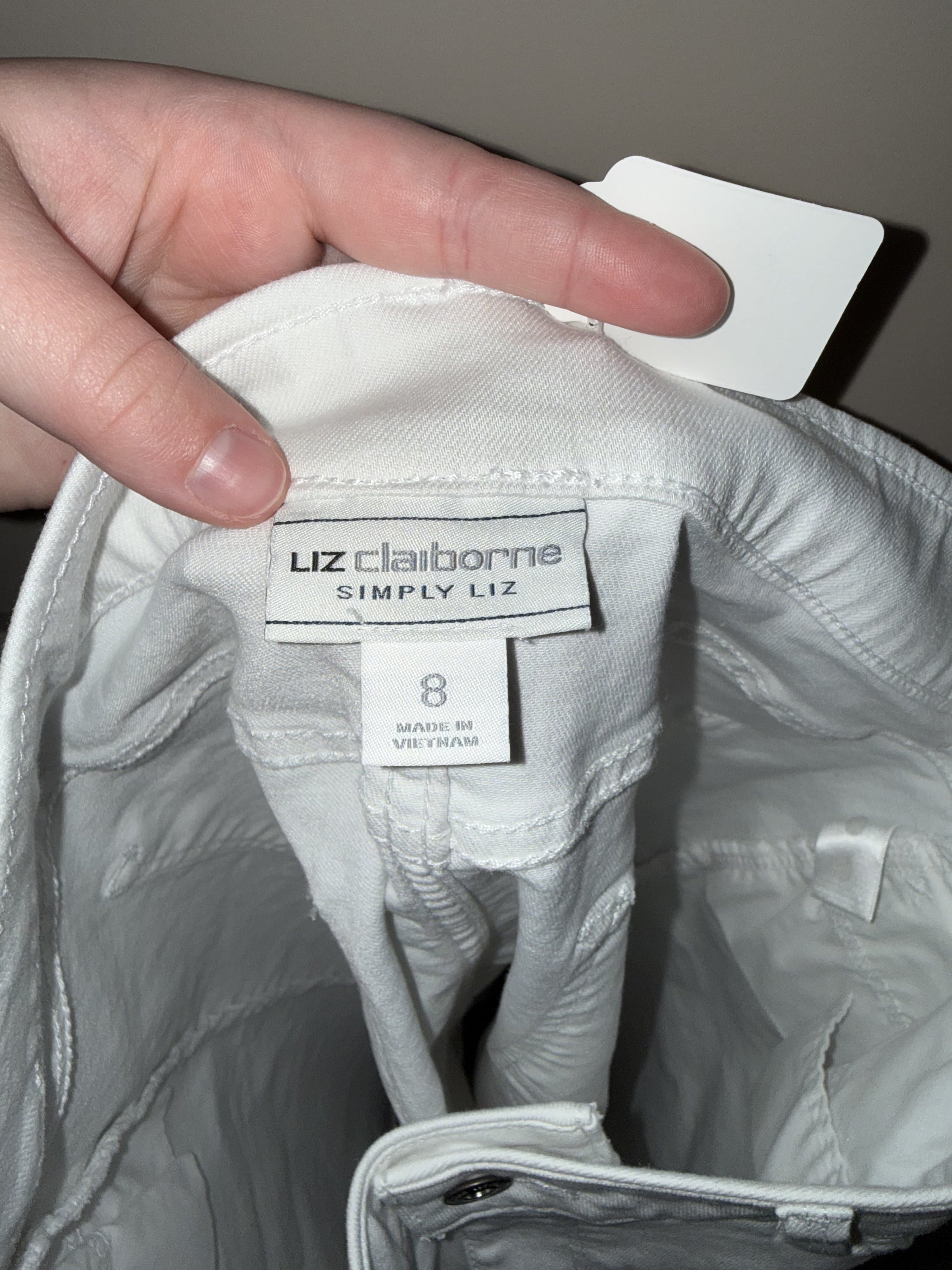Liz Claiborne Simply Liz White Denim Skirt Size 8 - Thumbnail 3