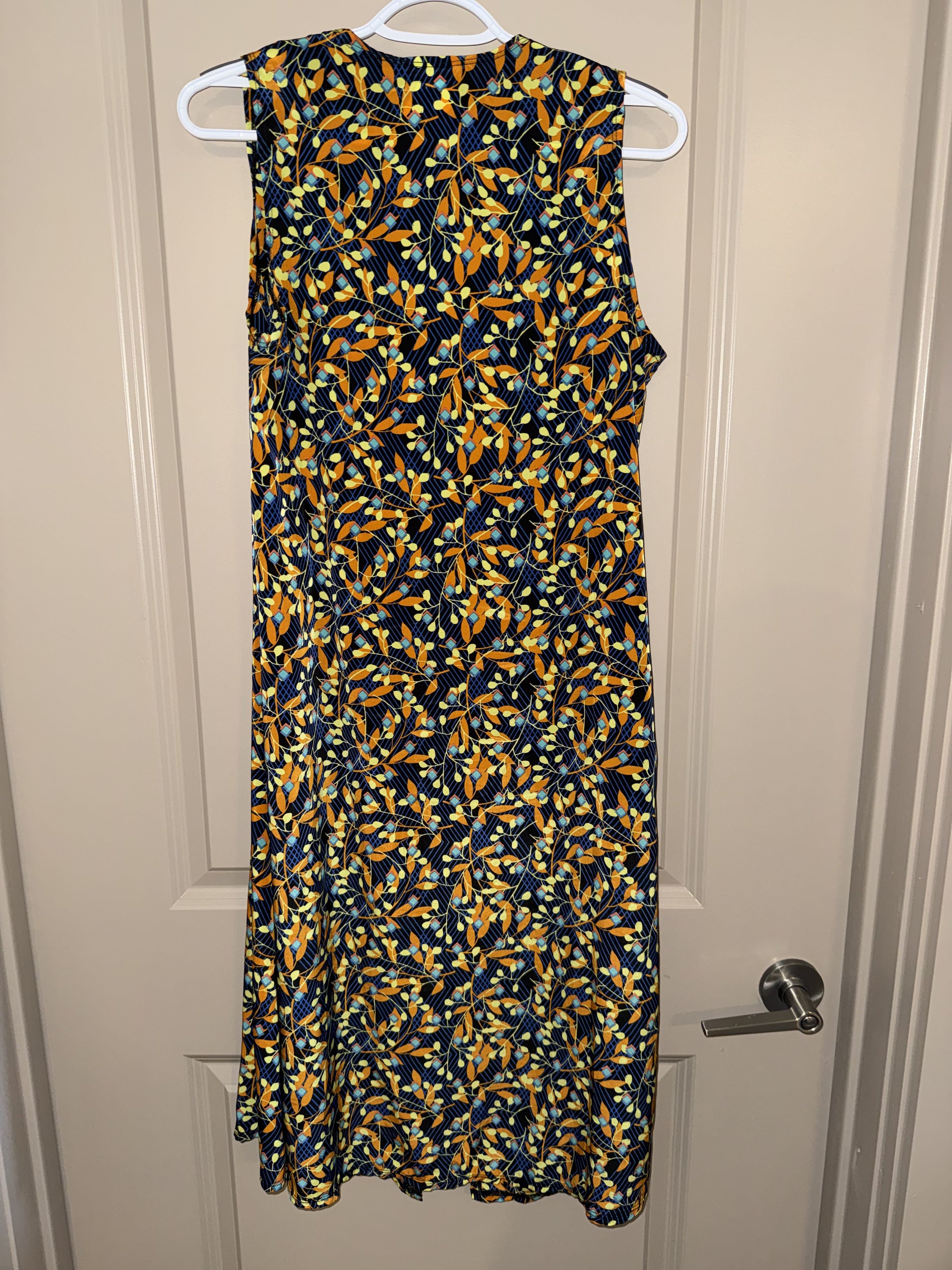 LuLaRoe Sleeveless Floral Shawl Size S - Thumbnail 2