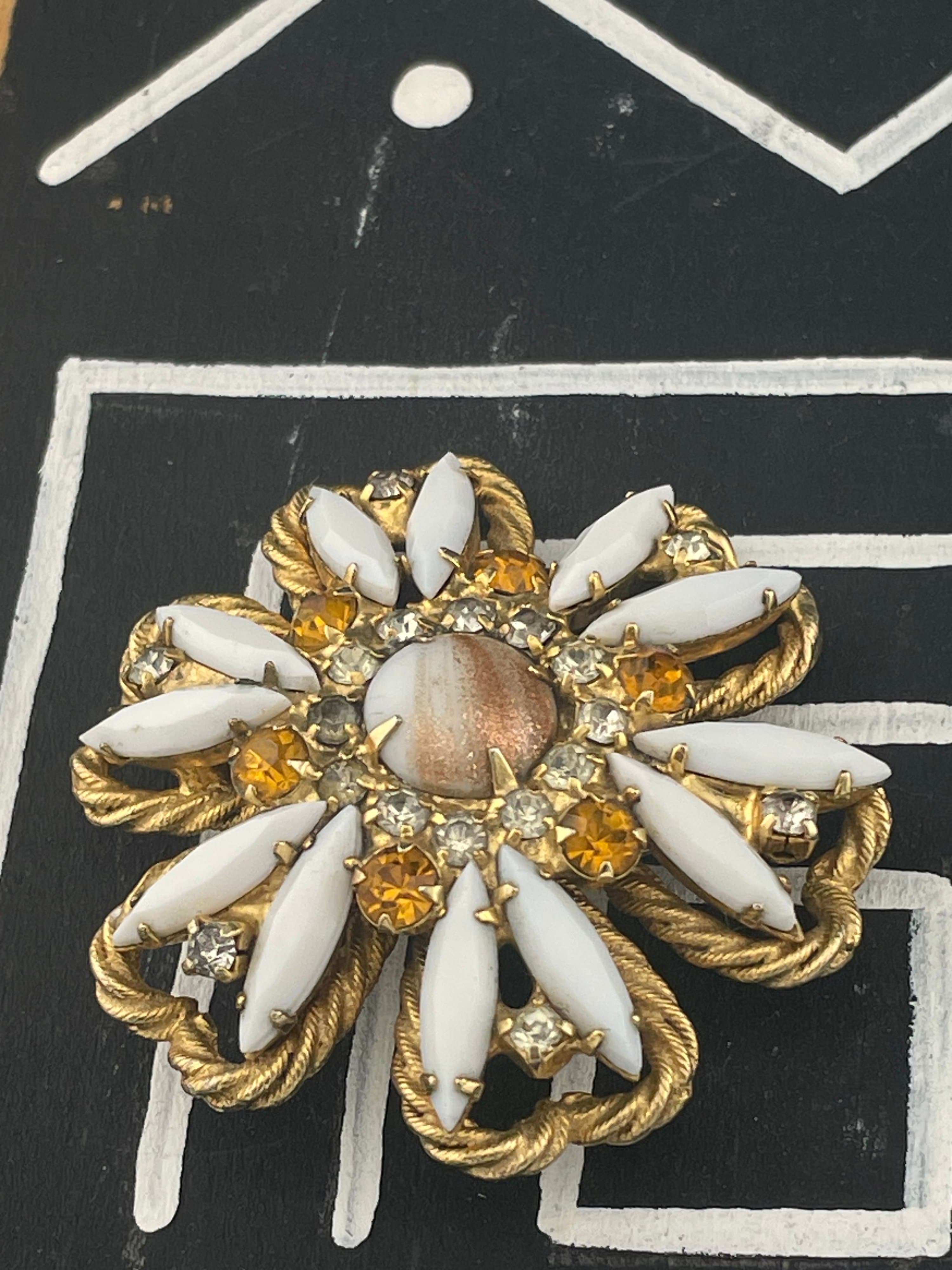 Verified Juliana D&E Brooch Gold Fluss Aventurine Milk Glass Topaz Rhinestone - Thumbnail 5