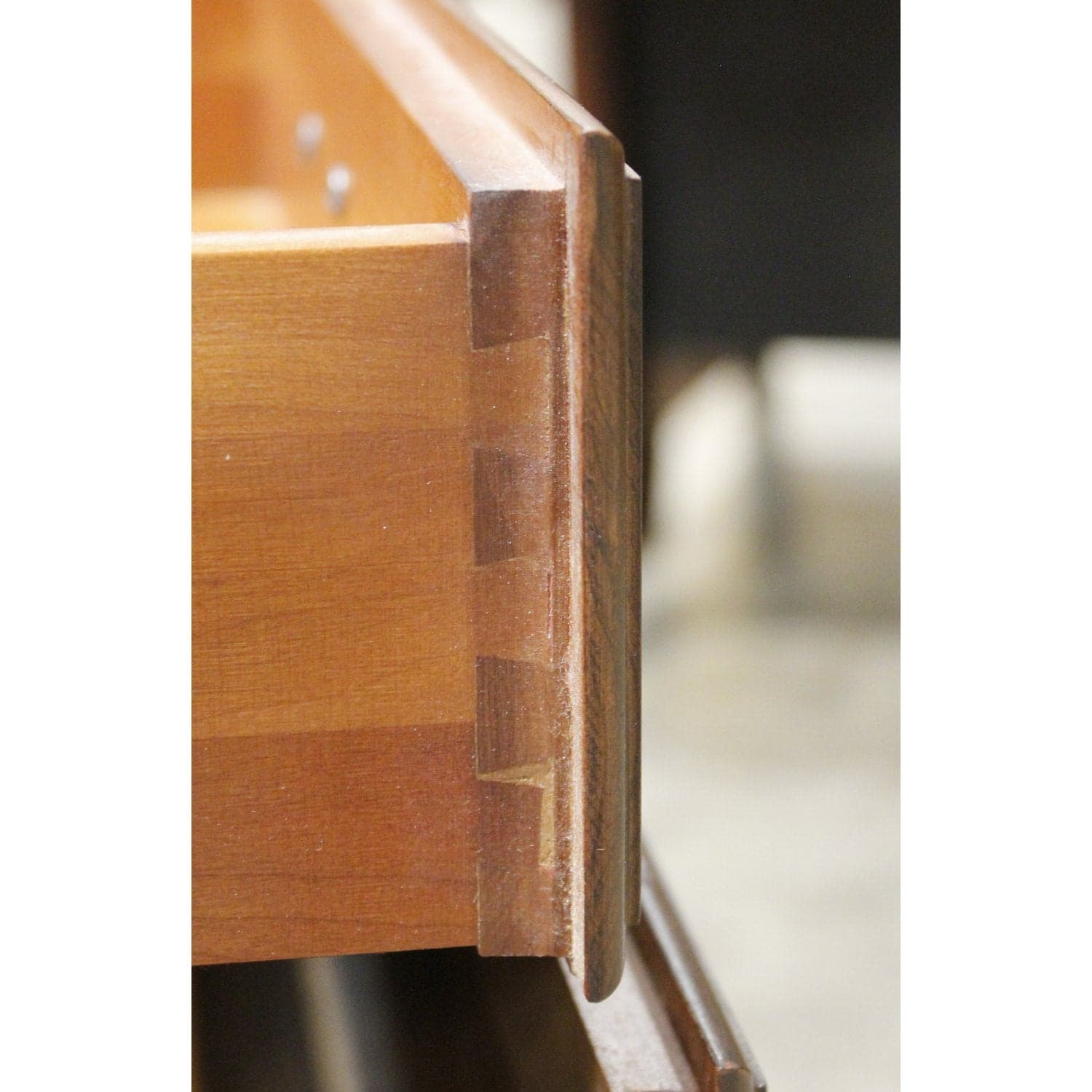 Ethan Allen 2 Drawer Mahogany Nightstand - Thumbnail 5