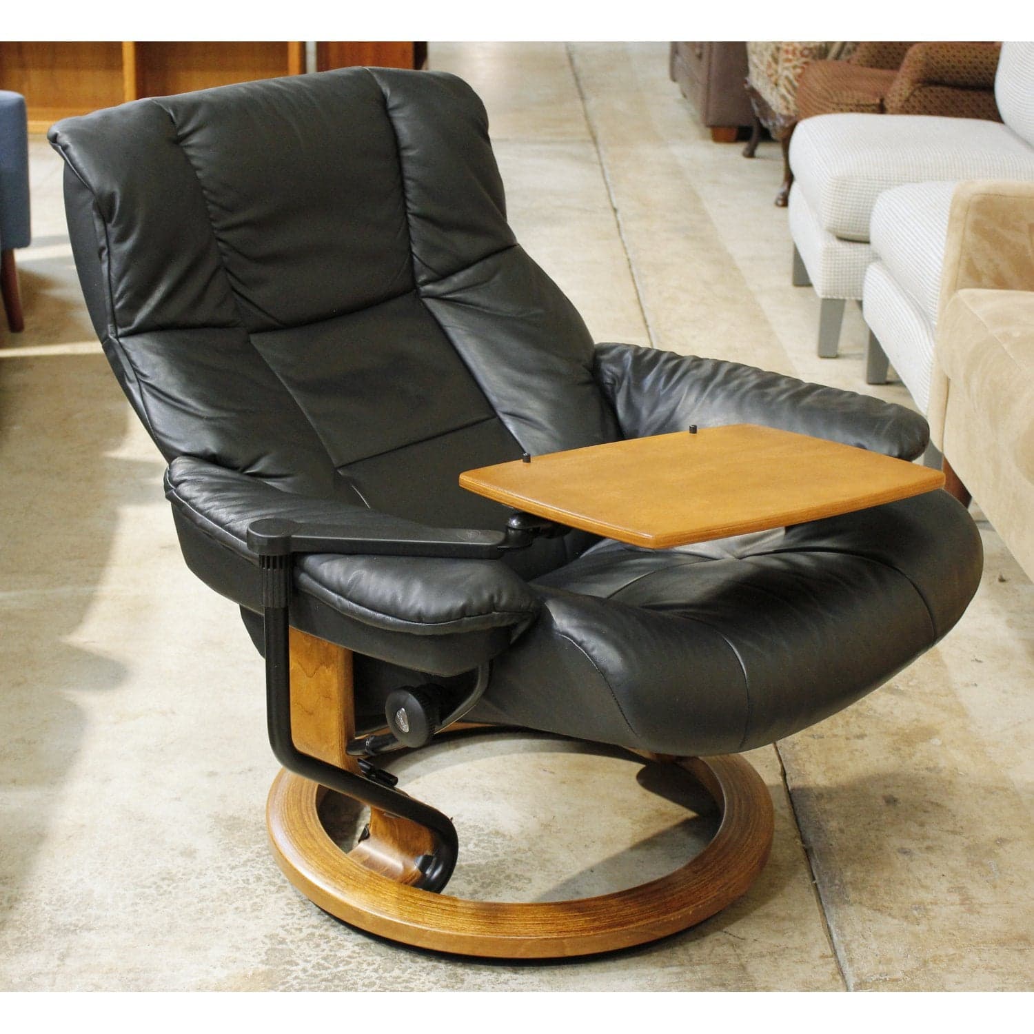 Ekornes Stressless Recliner w/Ottoman & Table Tray - Black - Thumbnail 2