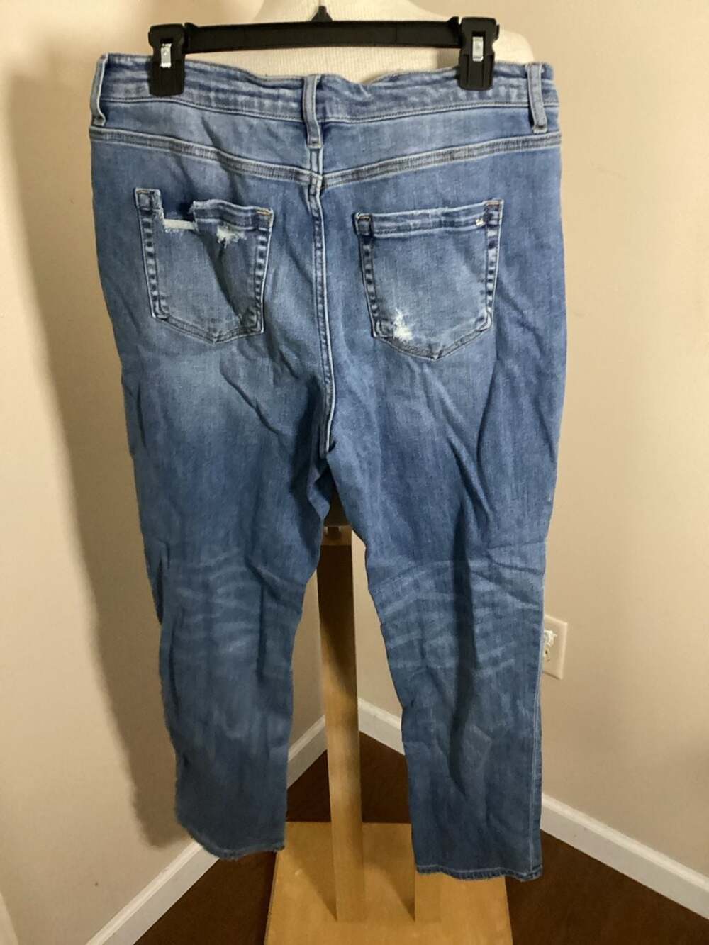 Mica Los Angeles Distressed Straight Leg Jeans Size 31 - Thumbnail 4