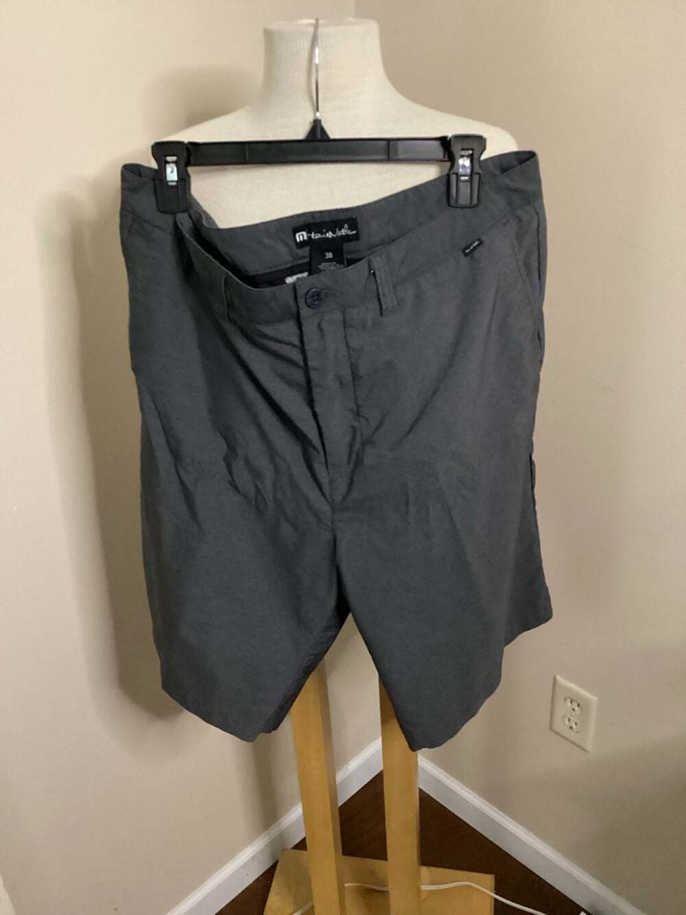 TravisMathew Men's Size 38 Dark Grey Performance Golf Shorts - Thumbnail 2