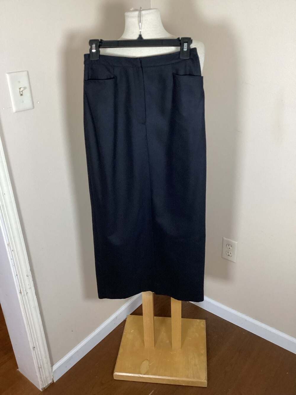 Lauren Ralph Lauren Petite 100% Wool Black Maxi Skirt with Pockets Size 4P - Thumbnail 3