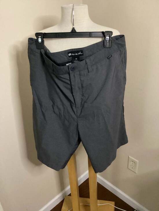 TravisMathew Men's Size 38 Dark Grey Performance Golf Shorts - Thumbnail 3