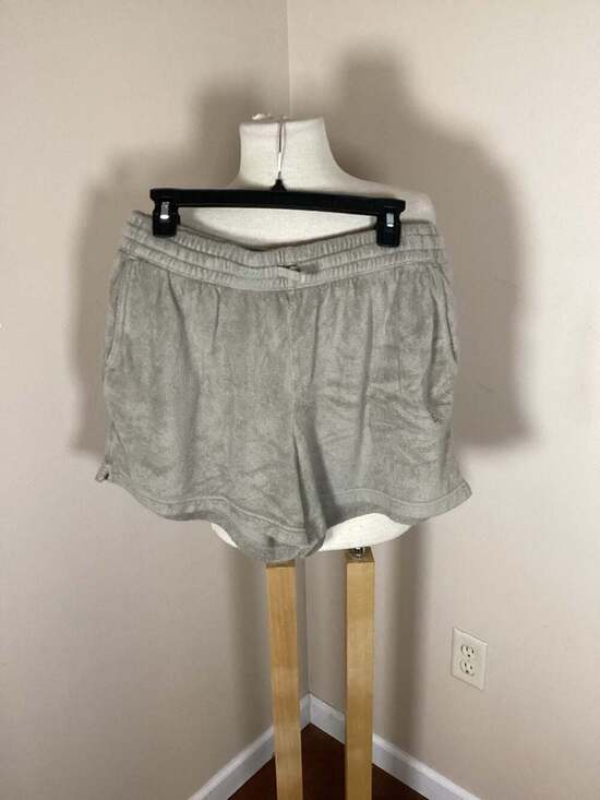 Everlane The Terry Towel Short in Sand - Thumbnail 4