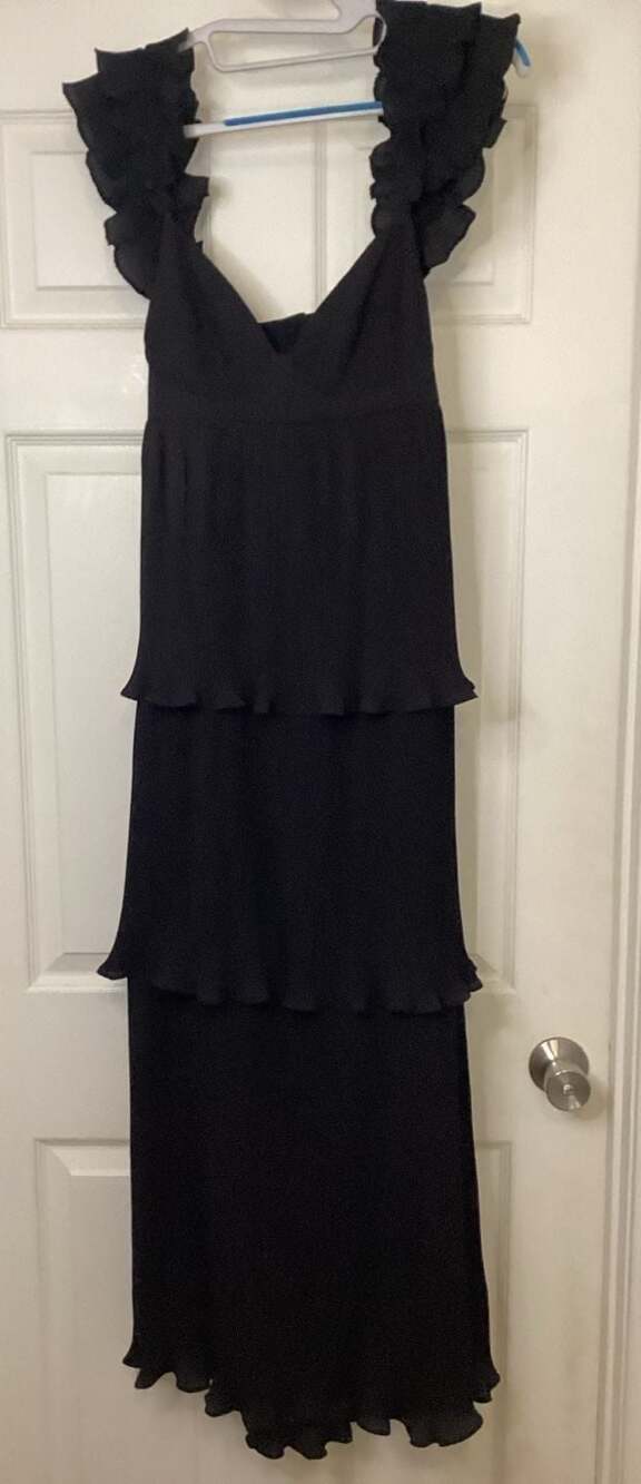 Olivaceous Black Tiered Ruffle Maxi Dress - Thumbnail 4