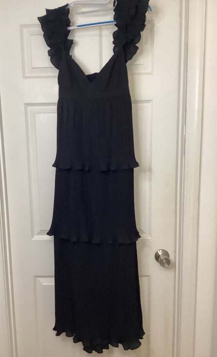 Olivaceous Black Tiered Ruffle Maxi Dress - Thumbnail 9