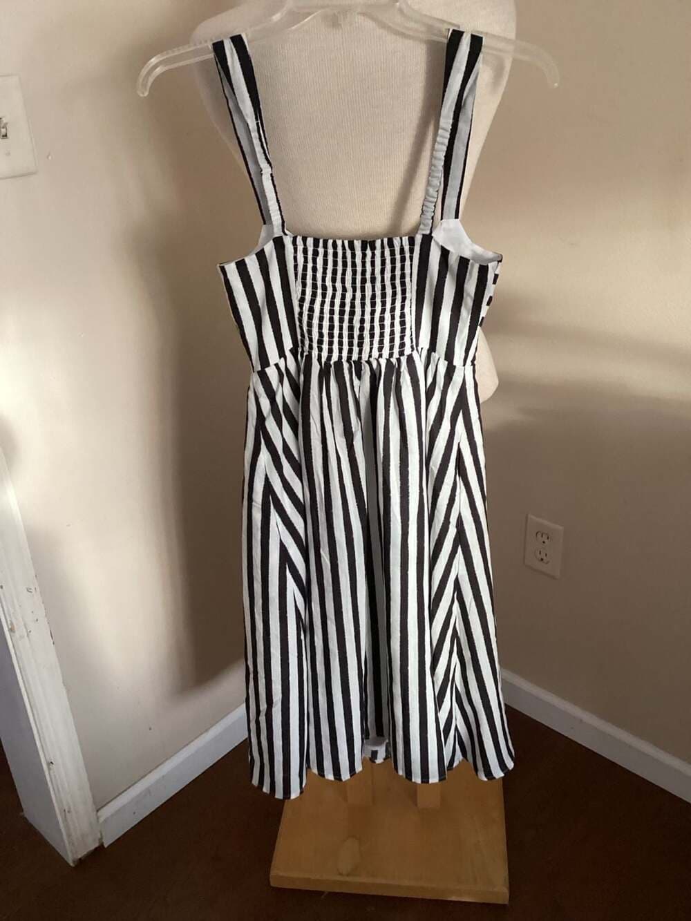 Steve Madden Black and White Striped Midi Dress with Front Tie - Thumbnail 2