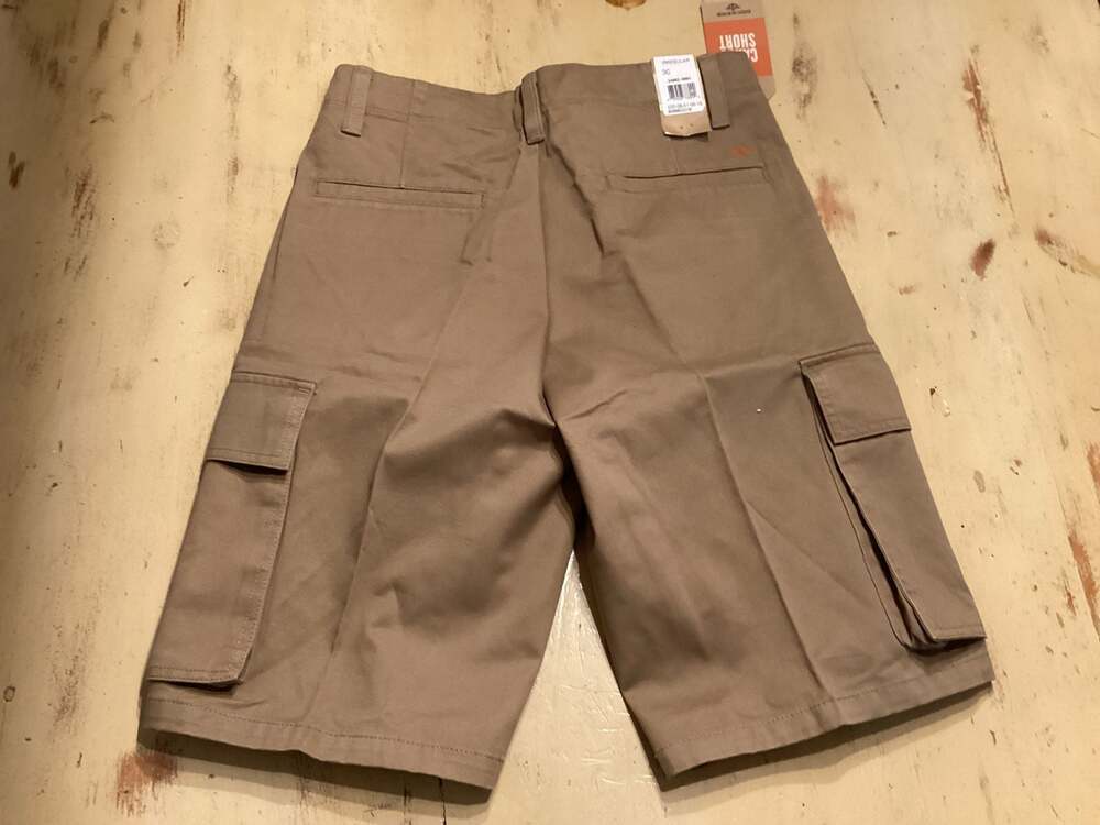 Dockers Men's Khaki Cargo Shorts Size 30 - Thumbnail 3