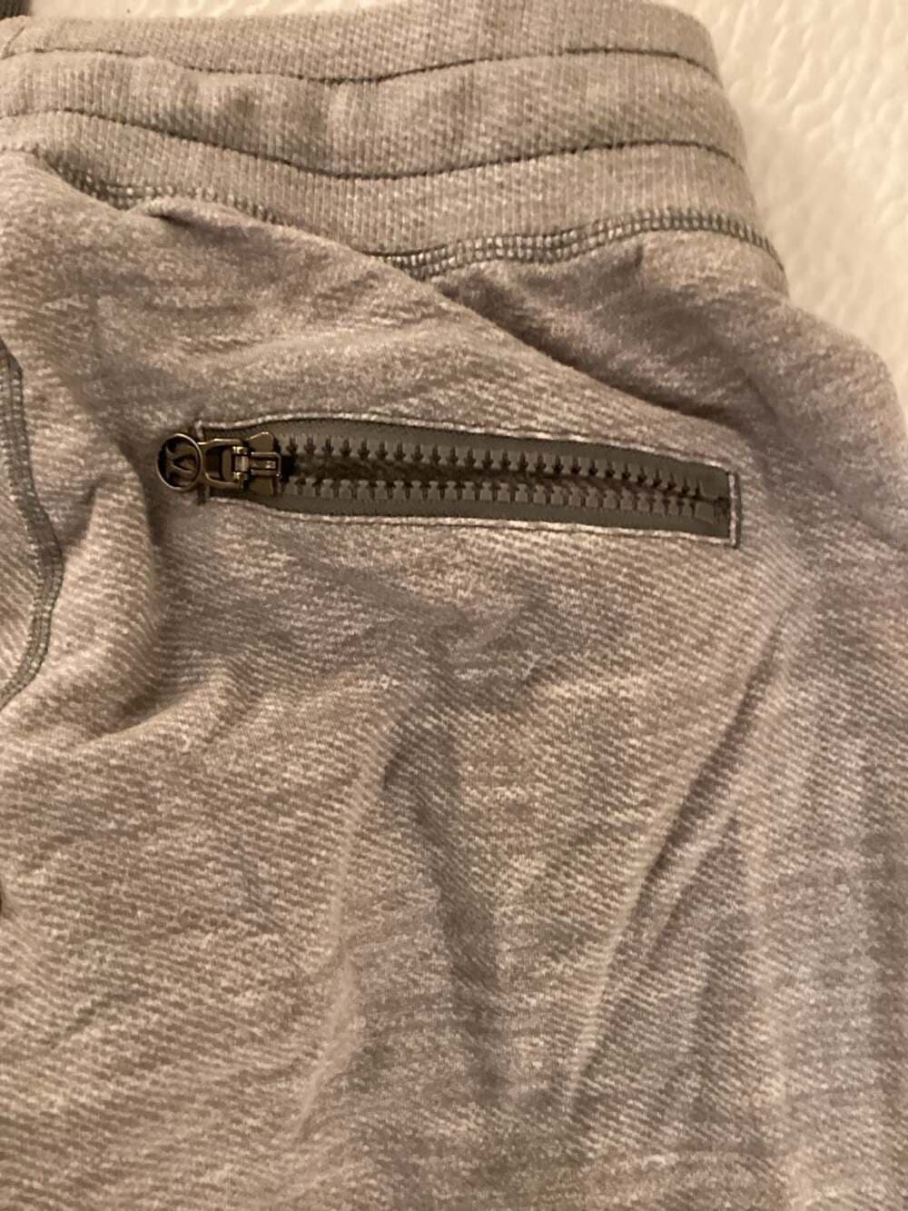 Lululemon Scuba Jogger Crop Pants Heathered Grey Size 4 - Thumbnail 3