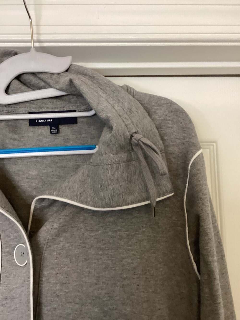 Jones New York Signature Women's Gray Fleece-Style Snap-Up Jacket with White Pip - Thumbnail 3
