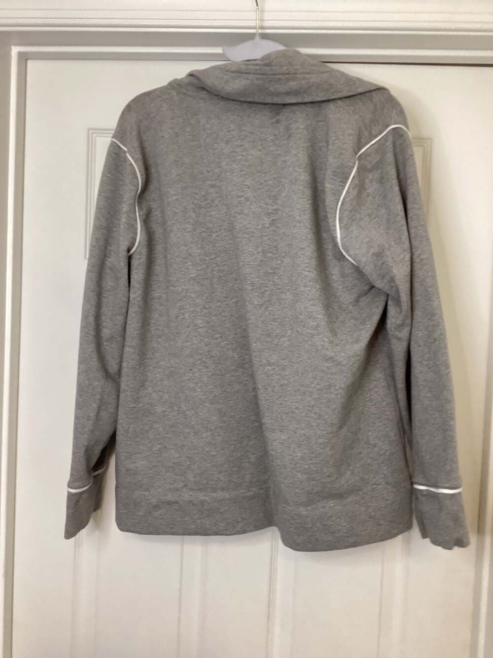 Jones New York Signature Women's Gray Fleece-Style Snap-Up Jacket with White Pip - Thumbnail 4