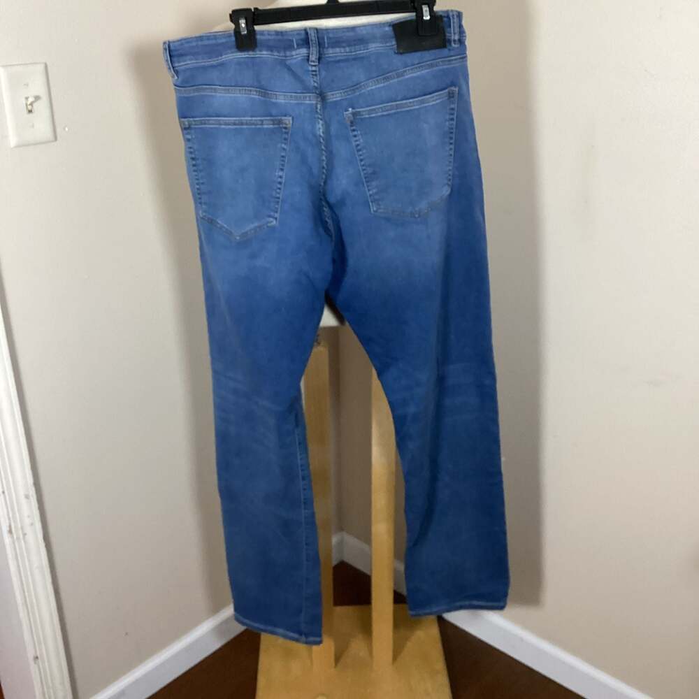 DL1961 Ultimate Knit Slim Straight Jeans Size 36x34 - Thumbnail 2