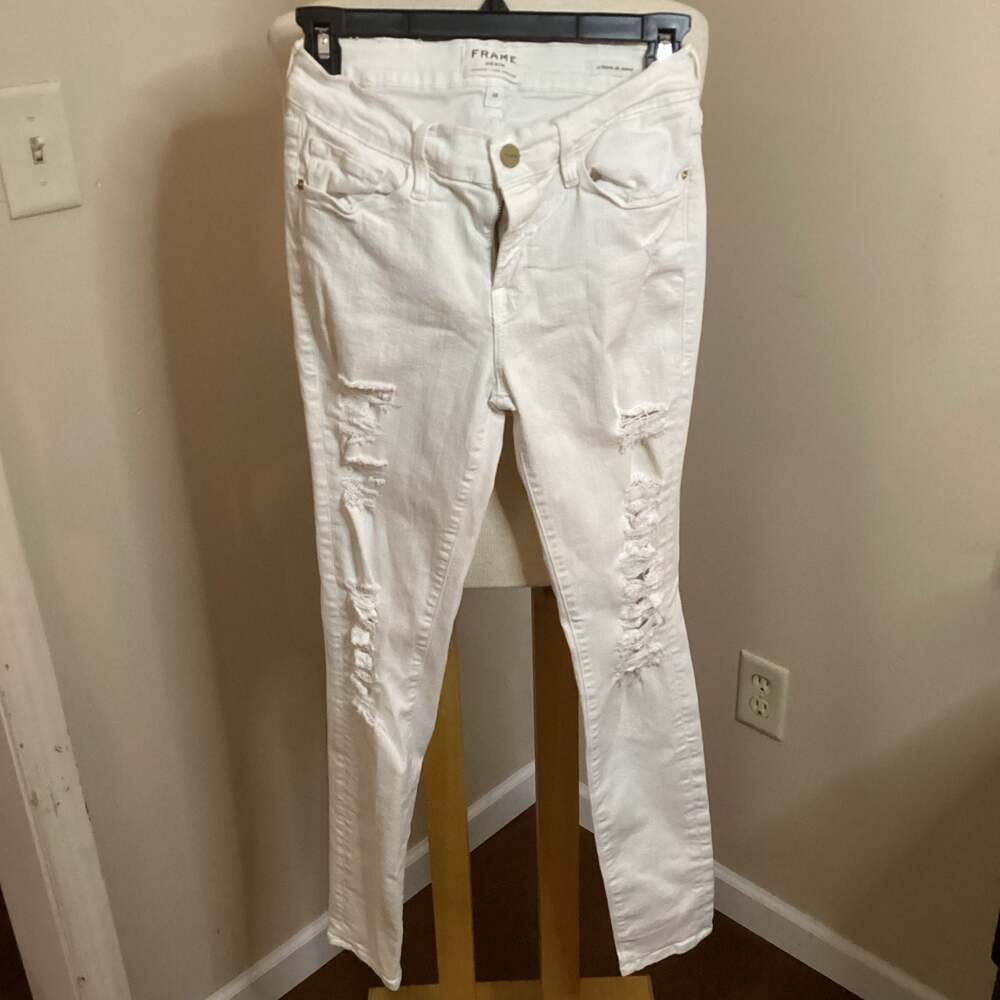 FRAME Le Skinny de Jeanne Distressed White Jeans Size 28 - Thumbnail 3