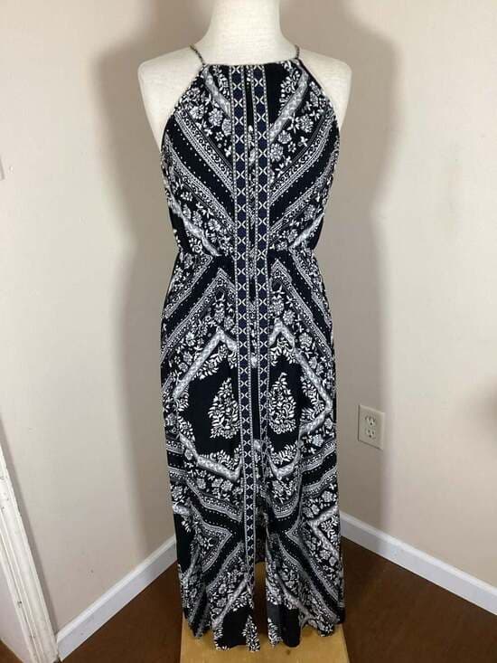 Altar'd State Black and White Floral Paisley Halter Neck Maxi Dress - Thumbnail 5