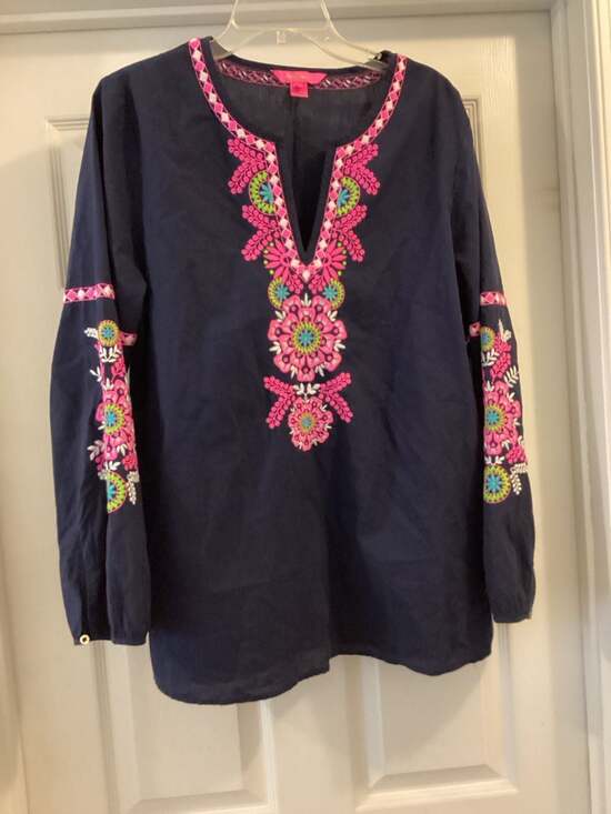 Lilly Pulitzer Coretta Embroidered Long Sleeve Tunic Top in True Navy - Thumbnail 4