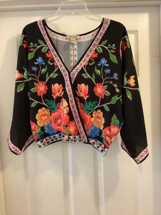 Flying Tomato Floral Kimono Sleeve Faux Wrap Crop Blouse - Thumbnail 4