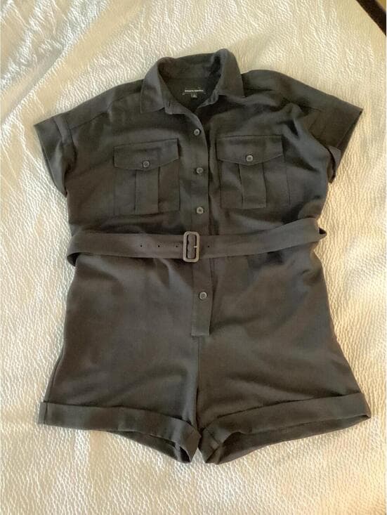 Banana Republic Black Short Sleeve Belted Romper Size 6 - Thumbnail 4