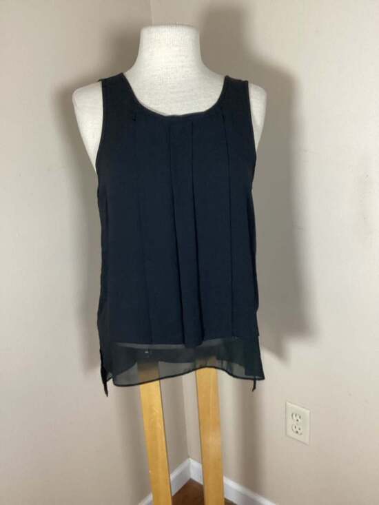 HD in Paris Anthropologie Black Pleated Chiffon Layered Hem Split Back Tank Top - Thumbnail 4
