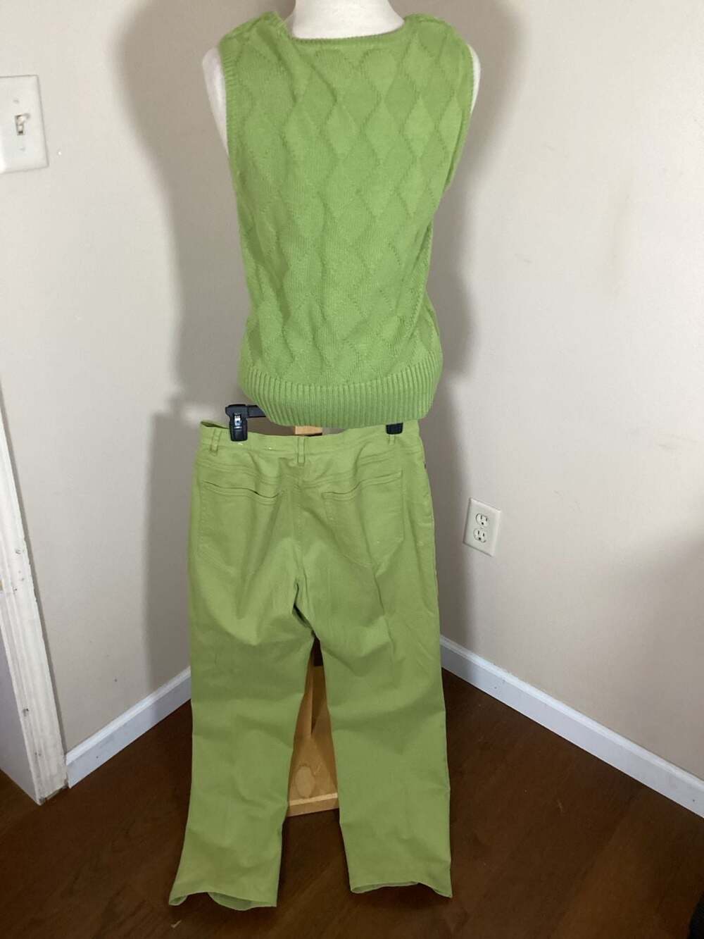 Talbots Apple Green Monochrome Set Diamond Textured Knit Shell and Petite Stretc - Thumbnail 9