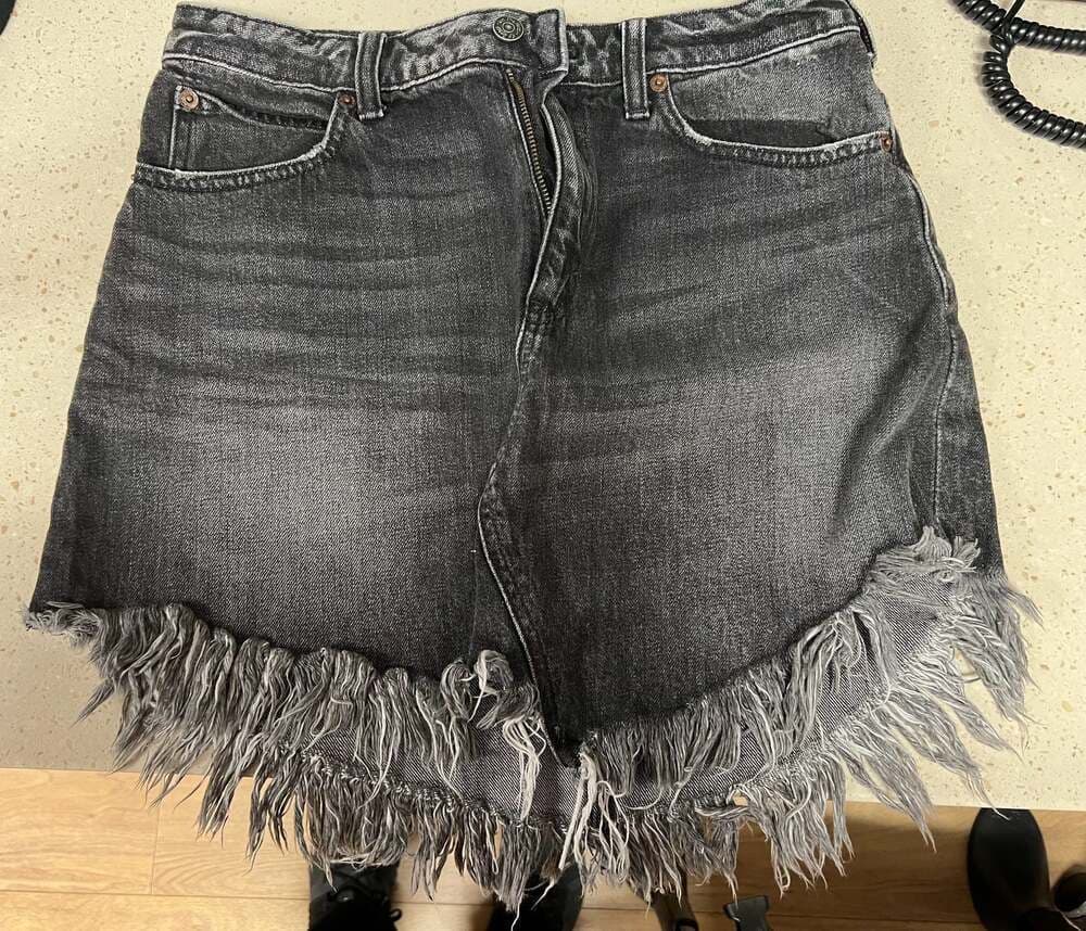 We The Free Free People Maverick Bailey Frayed Denim Mini Skirt Black Size 28 - Thumbnail 3