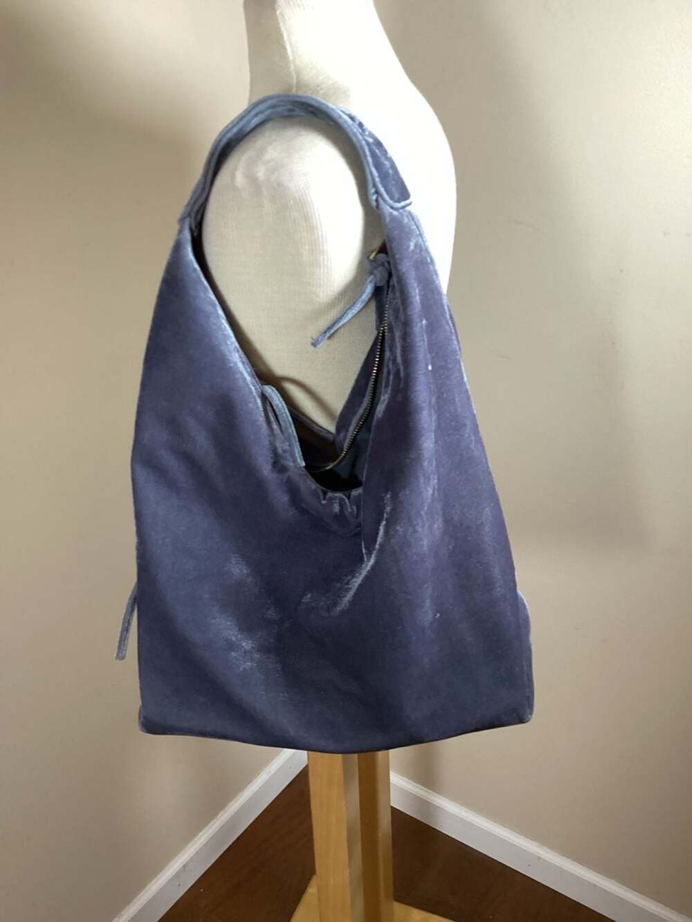 Tabitha Webb Blue Velvet Large Hobo Shoulder Bag - Thumbnail 2